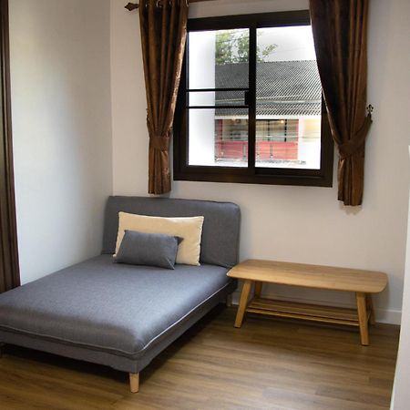 Thai Life Guesthouse Khaolak カオラック エクステリア 写真