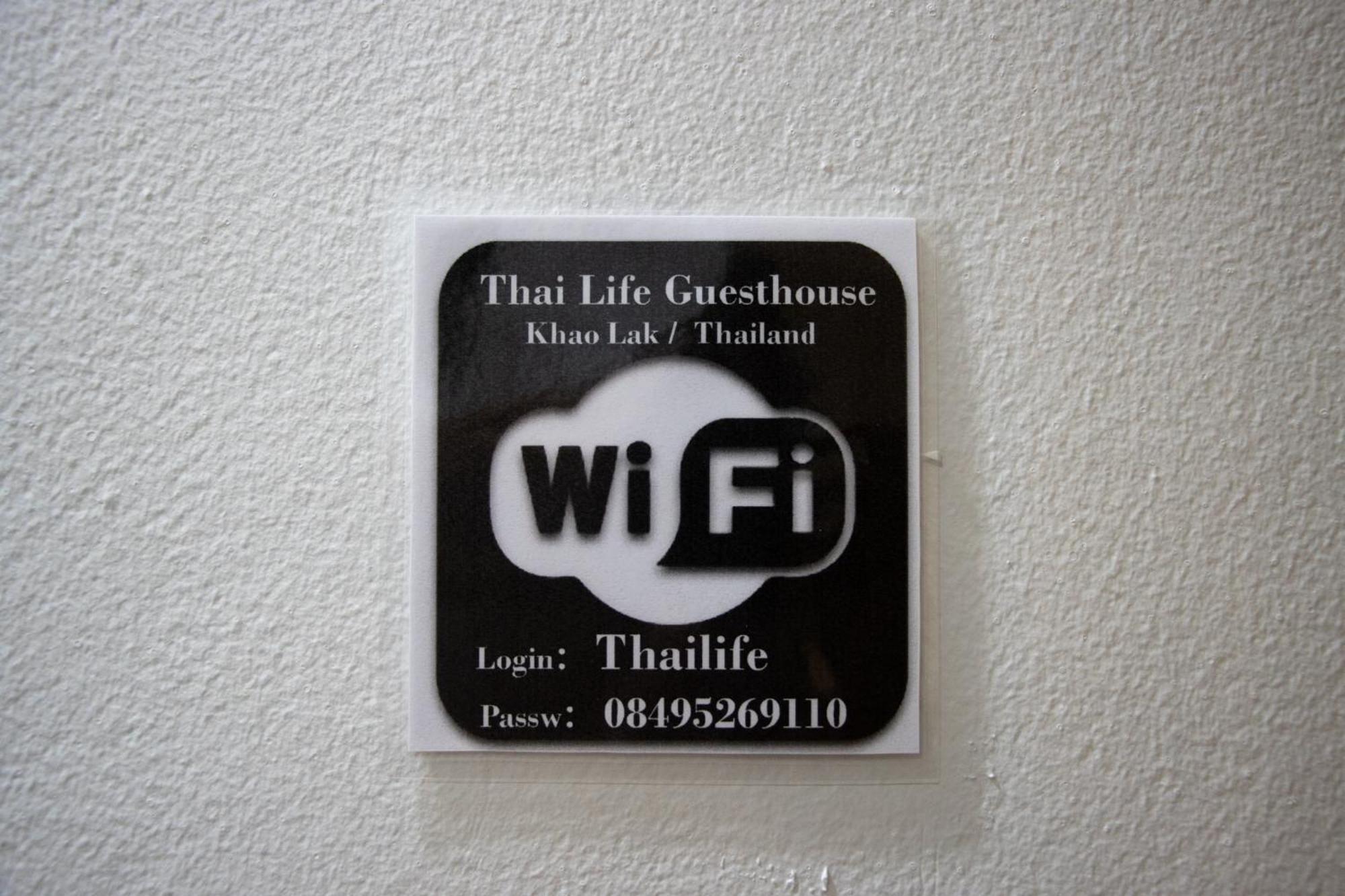 Thai Life Guesthouse Khaolak カオラック エクステリア 写真