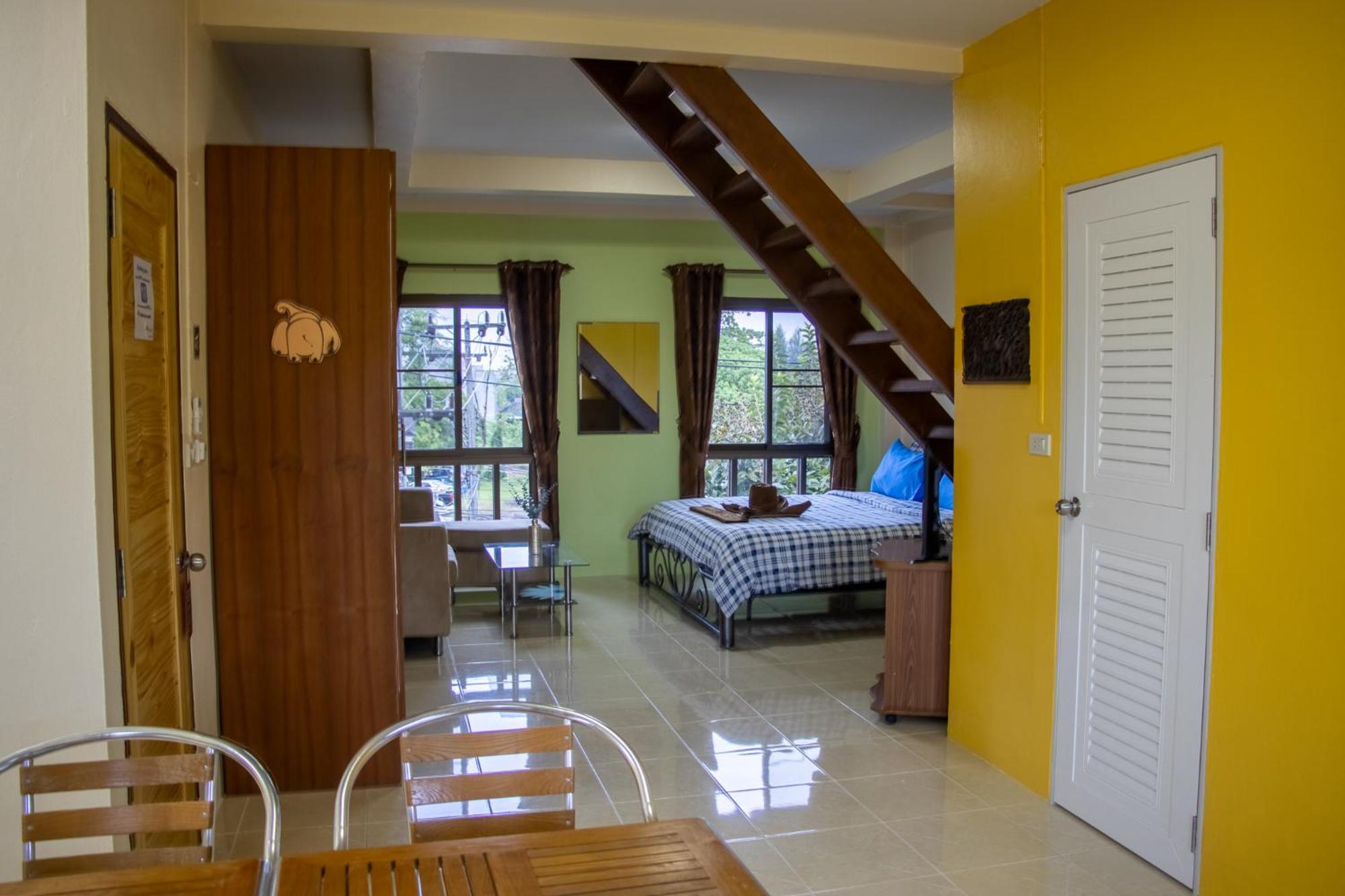 Thai Life Guesthouse Khaolak カオラック エクステリア 写真