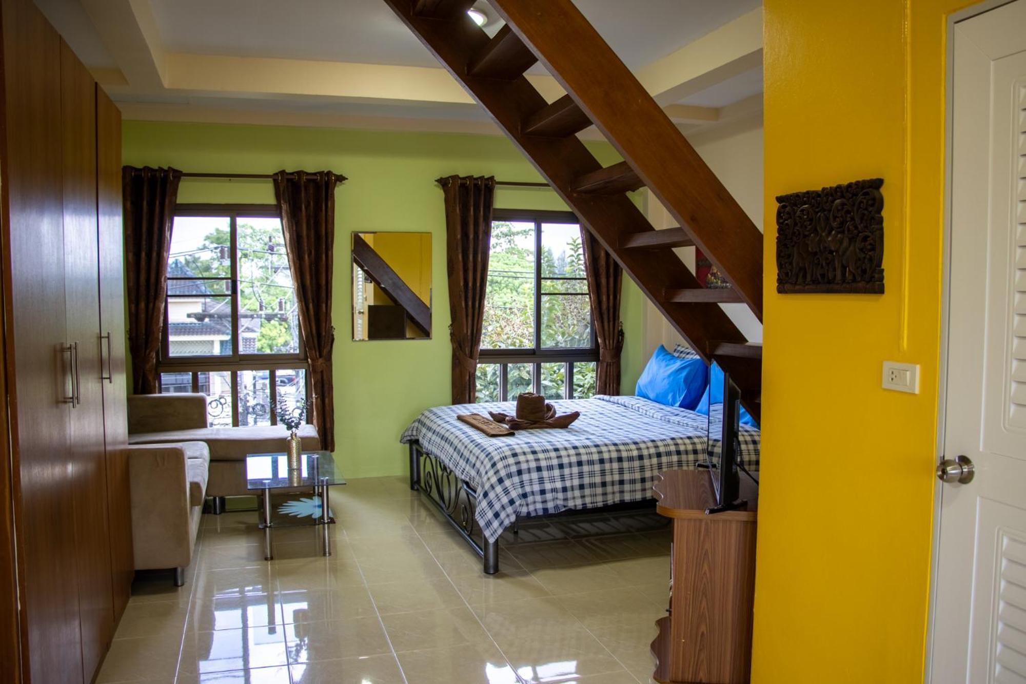 Thai Life Guesthouse Khaolak カオラック エクステリア 写真