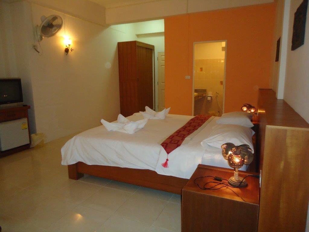 Thai Life Guesthouse Khaolak カオラック エクステリア 写真