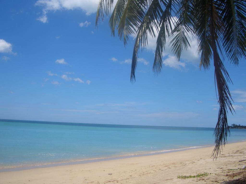 Thai Life Guesthouse Khaolak カオラック エクステリア 写真