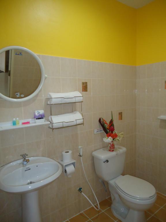 Thai Life Guesthouse Khaolak カオラック エクステリア 写真
