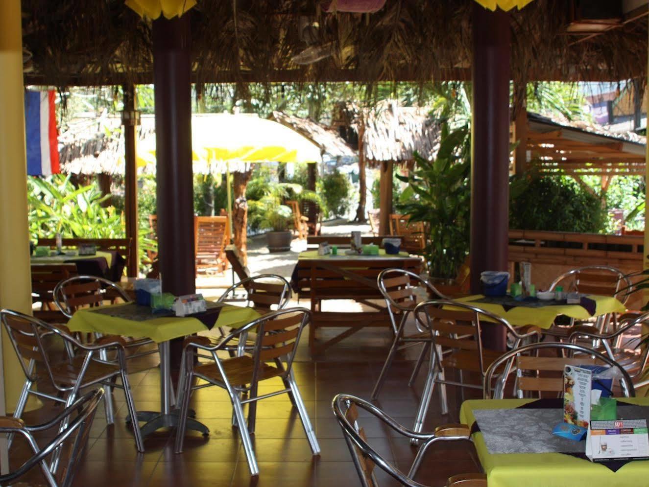 Thai Life Guesthouse Khaolak カオラック エクステリア 写真